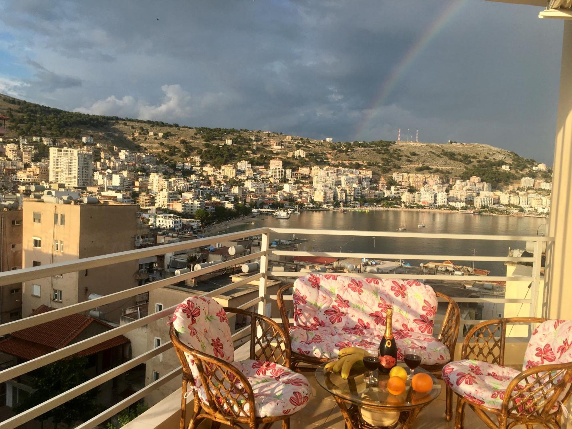 Luxury Holiday In Royal Apartment For King And Queen Sarande Luaran gambar